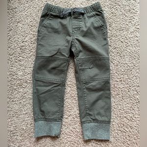 Like new green joggers boys 2T